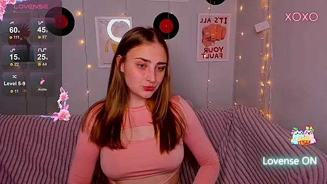 Snapshot of MilliStrii chatting on January 9, 2026, 12:46 am MilliStrii online show from January 9, 2026, 12:46 am