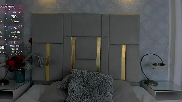 Camilaa Sanchez  online show from February 23, 2026, 12:24 pm