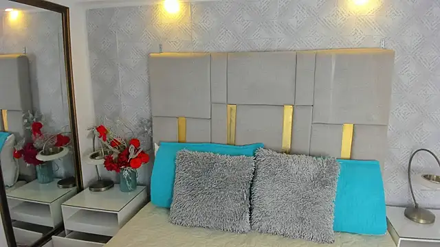 Snapshot of Camilaa_Sanchez_ chatting on June 20, 2026, 12:41 pm Camilaa Sanchez online show from June 20, 2026, 12:41 pm