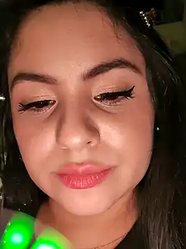 Snapshot of Lia_Hurley chatting on January 1, 2025, 7:41 am Lia Hurley online show from January 1, 2025, 7:41 am