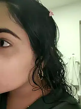 Snapshot of Lia_Hurley chatting on January 17, 2025, 4:47 pm Lia Hurley online show from January 17, 2025, 4:47 pm