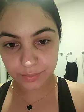 Snapshot of Lia_Hurley chatting on March 13, 2025, 12:46 pm Lia Hurley online show from March 13, 2025, 12:46 pm