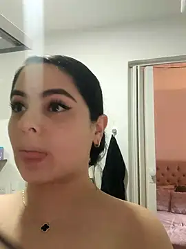 Snapshot of Lia_Hurley chatting on December 15, 2025, 8:02 pm Lia Hurley online show from December 15, 2025, 8:02 pm