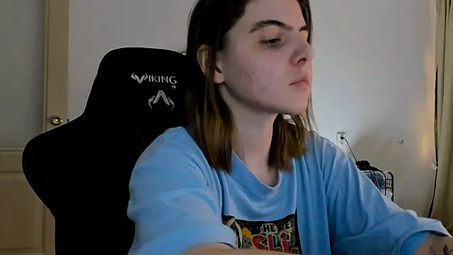 emmamurrr online show from December 14, 2024, 3:25 pm