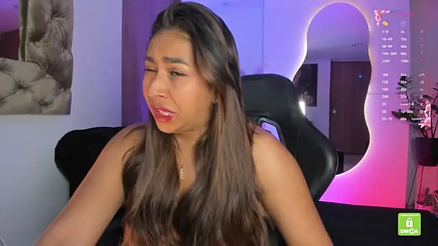 AmelyaMann online show from September 15, 2025, 1:44 pm