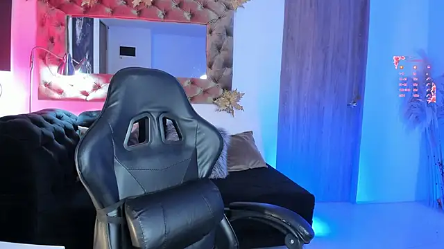 Snapshot of AmelyaMann chatting on May 17, 2026, 12:45 pm AmelyaMann online show from May 17, 2026, 12:45 pm