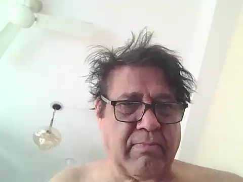 Snapshot of Nuttysub chatting on April 22, 2026, 2:03 am Nuttysub online show from April 22, 2026, 2:03 am