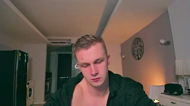 Samuel Andrew online show from October 10, 2025, 4:44 am