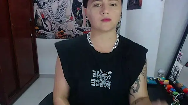 Snapshot of isabeautyx19 chatting on April 21, 2026, 9:28 pm isabeautyx19 online show from April 21, 2026, 9:28 pm
