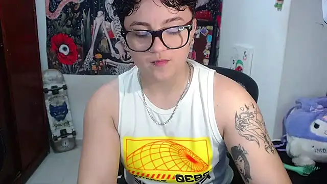 Snapshot of isabeautyx19 chatting on May 1, 2026, 12:48 am isabeautyx19 online show from May 1, 2026, 12:48 am