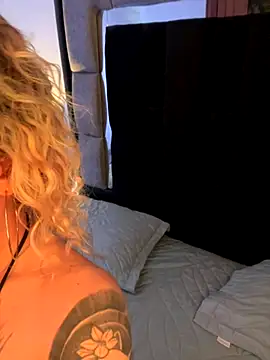 Snapshot of Bonnie_vega chatting on November 6, 2025, 9:15 pm Bonnie vega online show from November 6, 2025, 9:15 pm