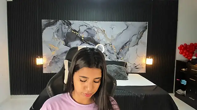 Ivy 16 online show from February 25, 2025, 12:03 pm