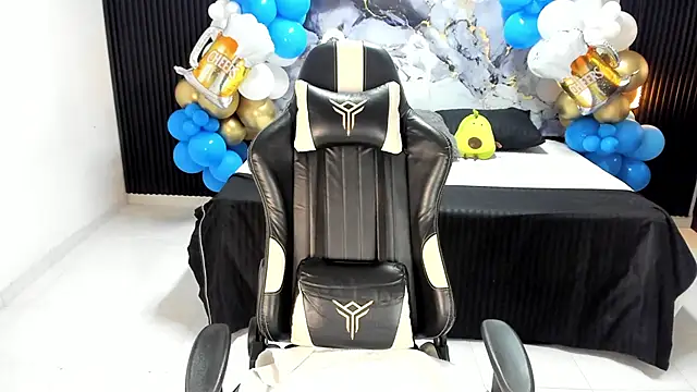 Ivy 16 online show from October 8, 2025, 11:52 am