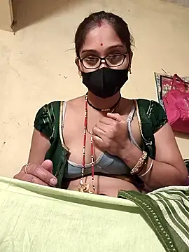 Snapshot of Hi_Radhika chatting on January 30, 2025, 4:24 pm Hi Radhika online show from January 30, 2025, 4:24 pm