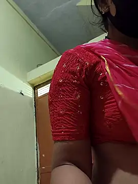 Snapshot of Hi_Radhika chatting on February 10, 2025, 1:24 am Hi Radhika online show from February 10, 2025, 1:24 am