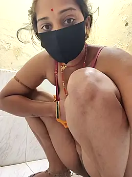 Snapshot of Hi_Radhika chatting on February 16, 2025, 1:25 am Hi Radhika online show from February 16, 2025, 1:25 am