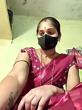 Snapshot of Hi_Radhika chatting on February 17, 2025, 6:15 pm Hi Radhika online show from February 17, 2025, 6:15 pm