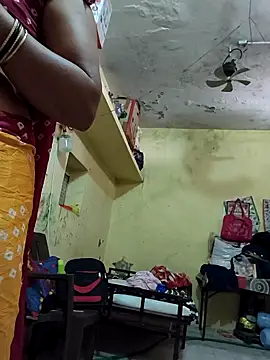 Snapshot of Hi_Radhika chatting on February 20, 2025, 4:07 am Hi Radhika online show from February 20, 2025, 4:07 am