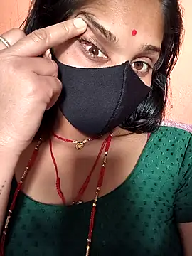 Snapshot of Hi_Radhika chatting on February 22, 2025, 9:01 am Hi Radhika online show from February 22, 2025, 9:01 am