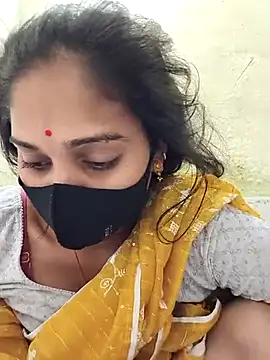 Snapshot of Hi_Radhika chatting on February 25, 2025, 1:09 am Hi Radhika online show from February 25, 2025, 1:09 am