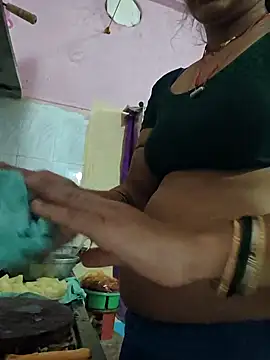 Snapshot of Hi_Radhika chatting on February 28, 2025, 1:26 am Hi Radhika online show from February 28, 2025, 1:26 am