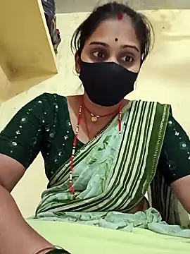 Snapshot of Hi_Radhika chatting on March 6, 2025, 11:25 am Hi Radhika online show from March 6, 2025, 11:25 am