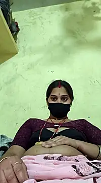 Snapshot of Hi_Radhika chatting on March 8, 2025, 5:43 pm Hi Radhika online show from March 8, 2025, 5:43 pm