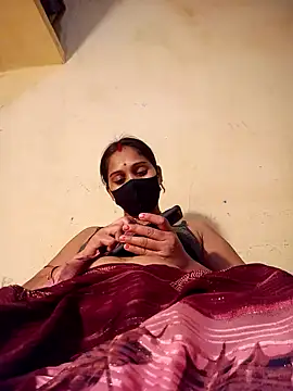 Snapshot of Hi_Radhika chatting on March 11, 2025, 5:46 pm Hi Radhika online show from March 11, 2025, 5:46 pm