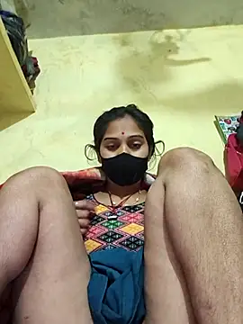 Snapshot of Hi_Radhika chatting on March 19, 2025, 12:48 am Hi Radhika online show from March 19, 2025, 12:48 am