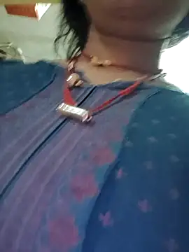 Snapshot of Hi_Radhika chatting on March 22, 2025, 1:30 pm Hi Radhika online show from March 22, 2025, 1:30 pm