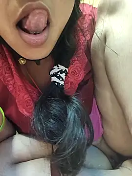 Snapshot of Hi_Radhika chatting on September 18, 2025, 3:19 am Hi Radhika online show from September 18, 2025, 3:19 am