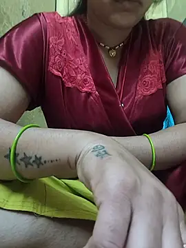 Snapshot of Hi_Radhika chatting on September 19, 2025, 12:28 pm Hi Radhika online show from September 19, 2025, 12:28 pm