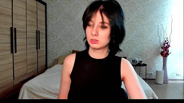 JulisSweet online show from January 18, 2025, 7:38 am