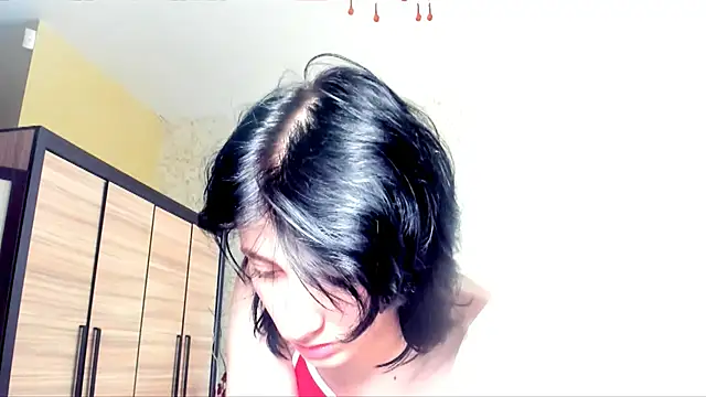 JulisSweet online show from March 1, 2025, 1:40 pm