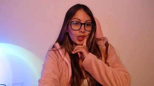 lalawhitte online show from November 26, 2025, 9:27 pm