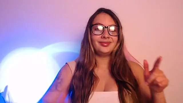 lalawhitte online show from December 16, 2025, 10:26 pm