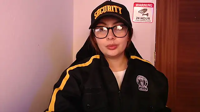 lalawhitte online show from March 24, 2026, 8:47 pm