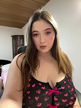 Kamilla Loop online show from March 12, 2026, 11:11 pm