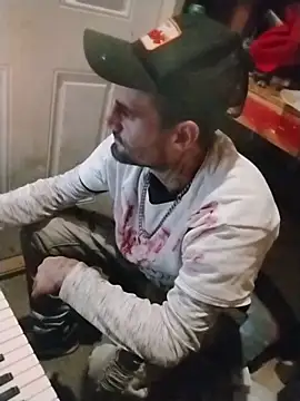 Snapshot of Babyboyy803 chatting on November 1, 2025, 2:35 am Babyboyy803 online show from November 1, 2025, 2:35 am