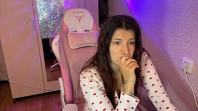 Snapshot of Katrin__kiss chatting on April 13, 2026, 3:06 pm Katrin kiss online show from April 13, 2026, 3:06 pm