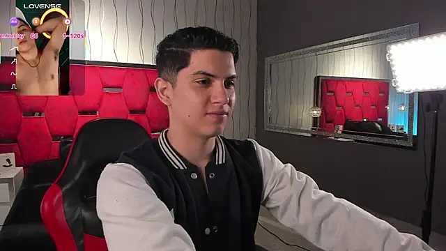 Snapshot of Brat_ chatting on December 21, 2025, 4:30 am Brat online show from December 21, 2025, 4:30 am