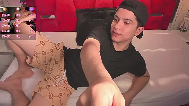 Snapshot of Brat_ chatting on February 10, 2026, 5:33 am Brat online show from February 10, 2026, 5:33 am