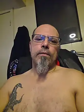 KrazyLegz online show from April 14, 2026, 9:43 pm