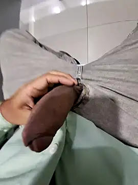 johny 69dxh online show from January 6, 2025, 11:29 am