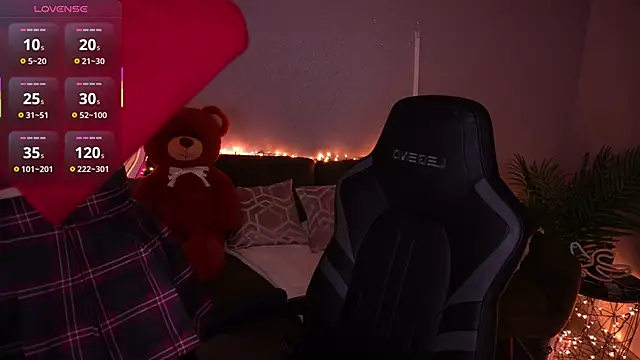 MilaSecrett online show from February 6, 2026, 2:09 pm