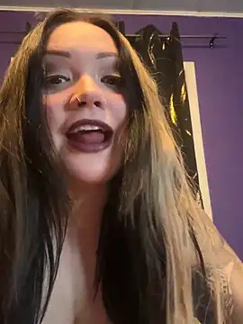 skinwalkingzombie online show from May 25, 2026, 5:46 am