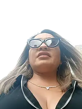 Snapshot of Afroditecash chatting on November 12, 2025, 5:46 pm Afroditecash online show from November 12, 2025, 5:46 pm