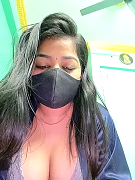 Snapshot of Monalisa_Singh chatting on January 9, 2026, 11:24 am Monalisa Singh online show from January 9, 2026, 11:24 am