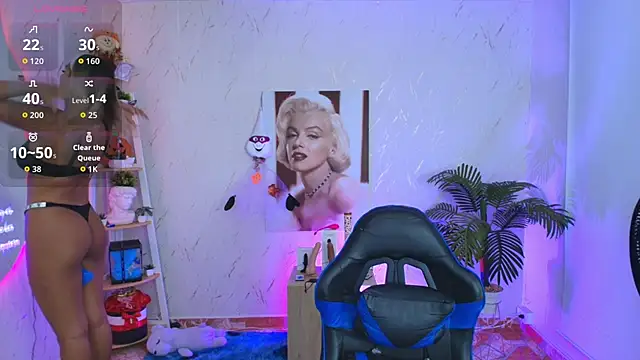 SALOOMEE   online show from December 18, 2025, 11:11 pm