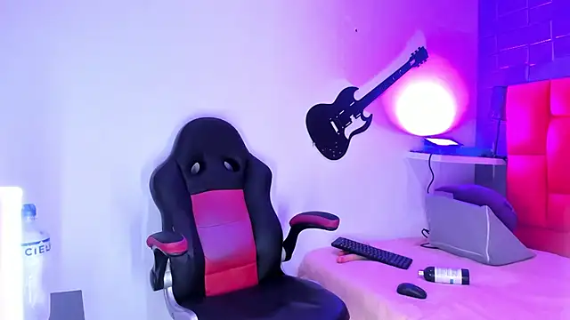 Sasha-sweet online show from November 28, 2025, 8:44 pm